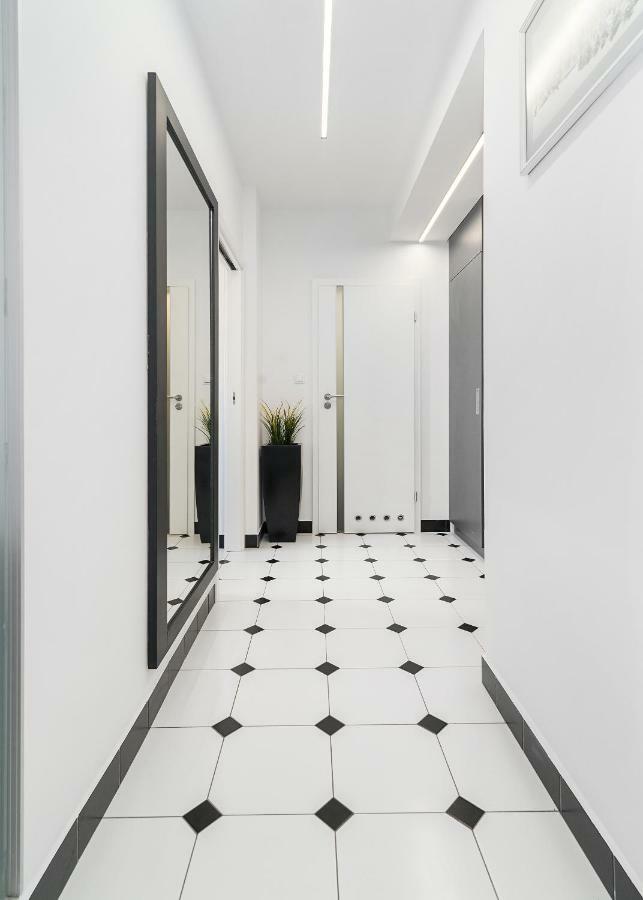 At The Fountain Apartment Warschau Exterior foto
